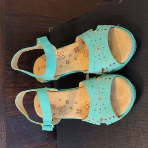 Very good condition Naturalizer shoes Size 9